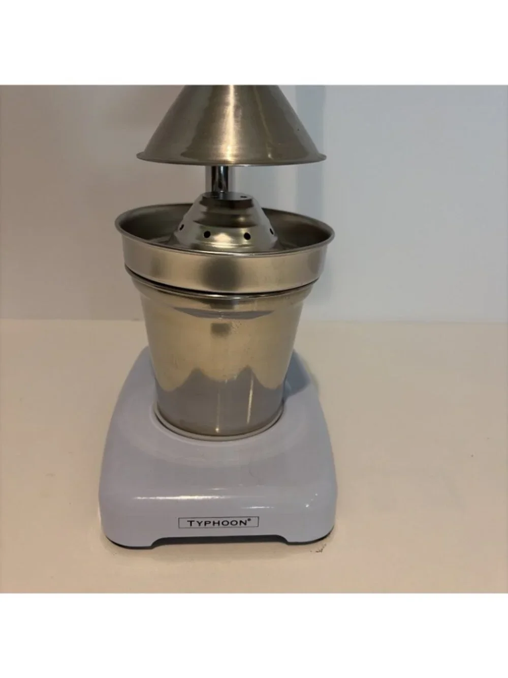 Typhoon Stainless Steel Hand Citrus Press Manual Fruit Juicer Blue Stainless